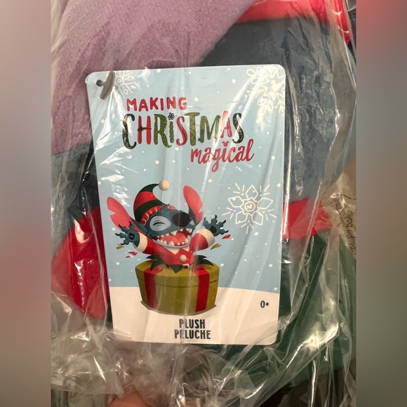 Christmas Stitch plush - Picture 2 of 3